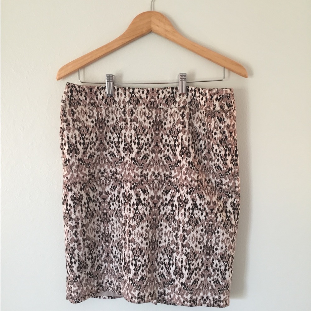 Animal print pencil skirt